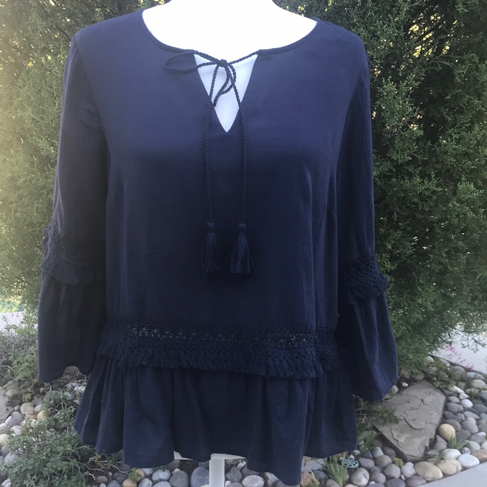 SALE A.n.a Navy Top Medium - Picture 6 of 15
